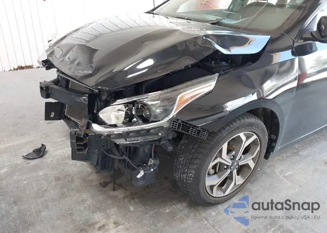 2021 Kia Forte Lxs z USA, uszkodzony, nr VIN 3KPF24AD4ME332534